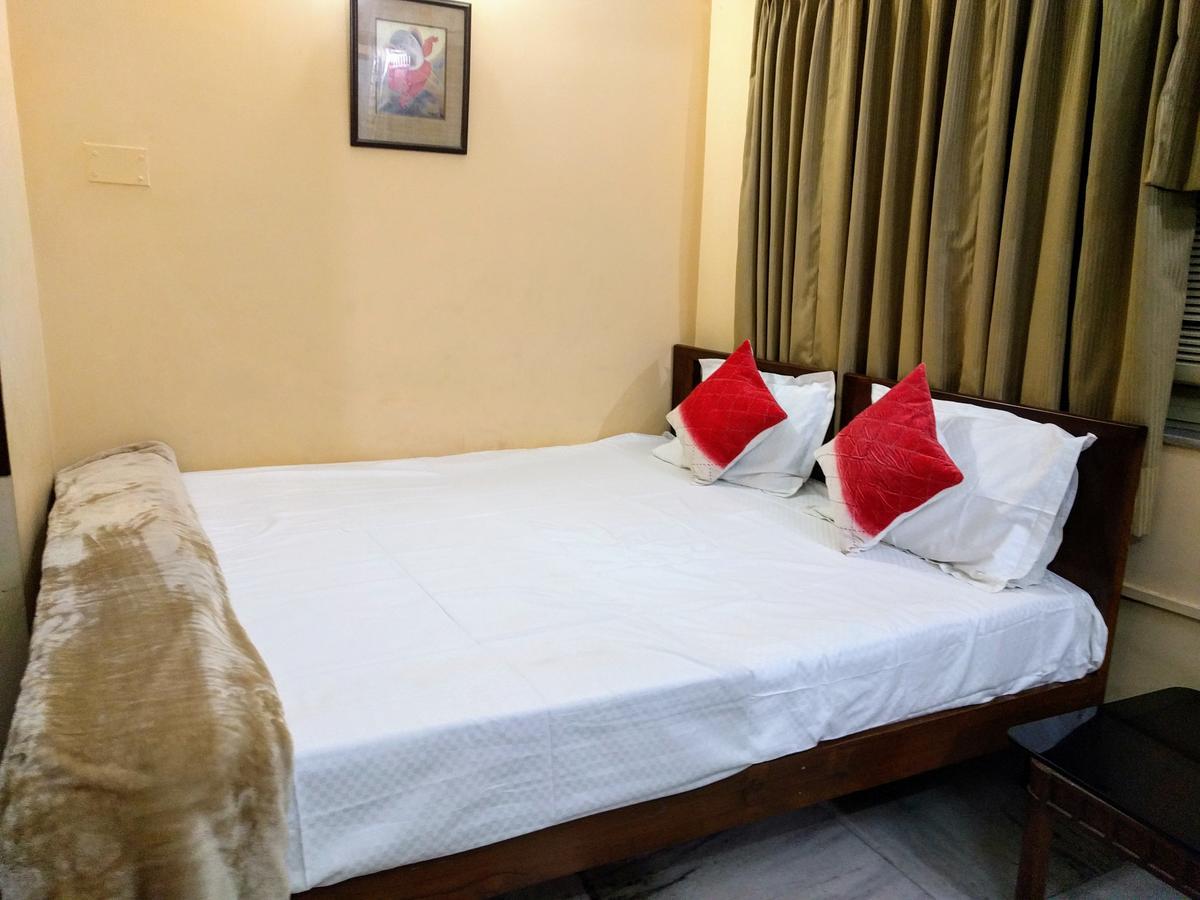 Ashray Guesthouse Calcutta Extérieur photo