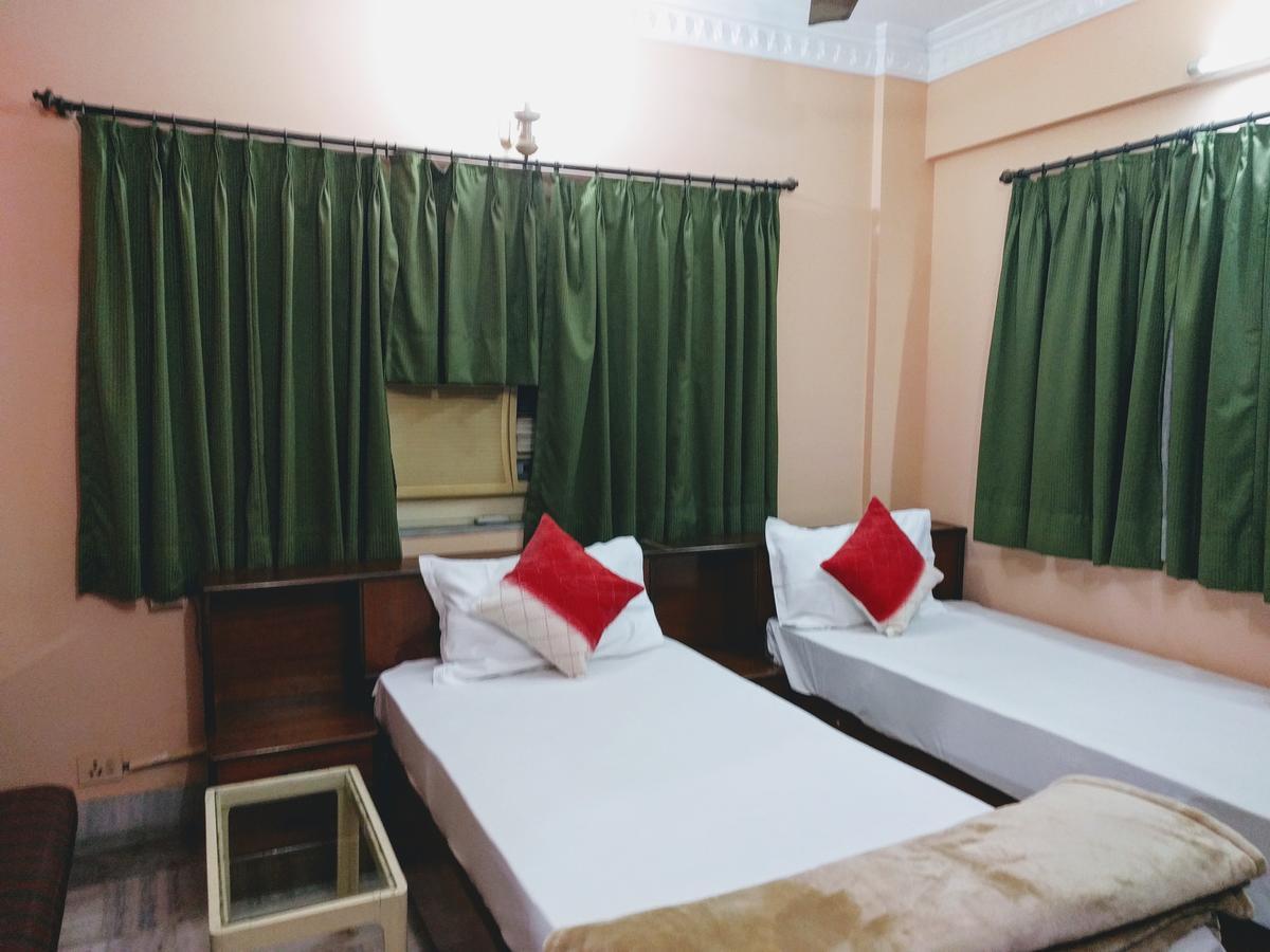 Ashray Guesthouse Calcutta Extérieur photo